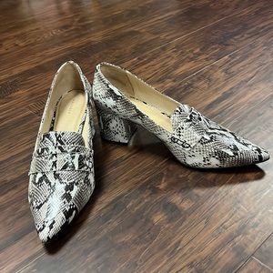 Halogen Snakeskin Pointed Toe Heels, Size 11